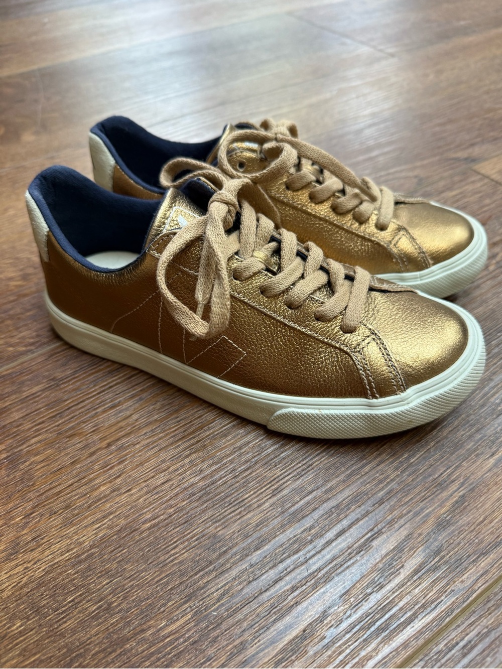 Veja Esplar low sneakers